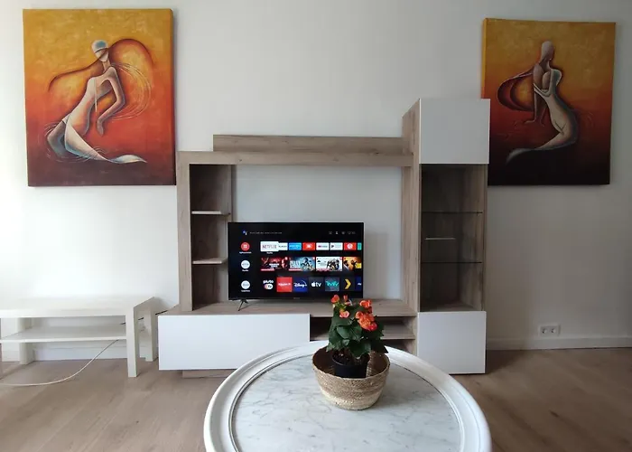 La Casona Vivienda Uso Turistico Recien Reformada En El Centro De Vilagarcia.