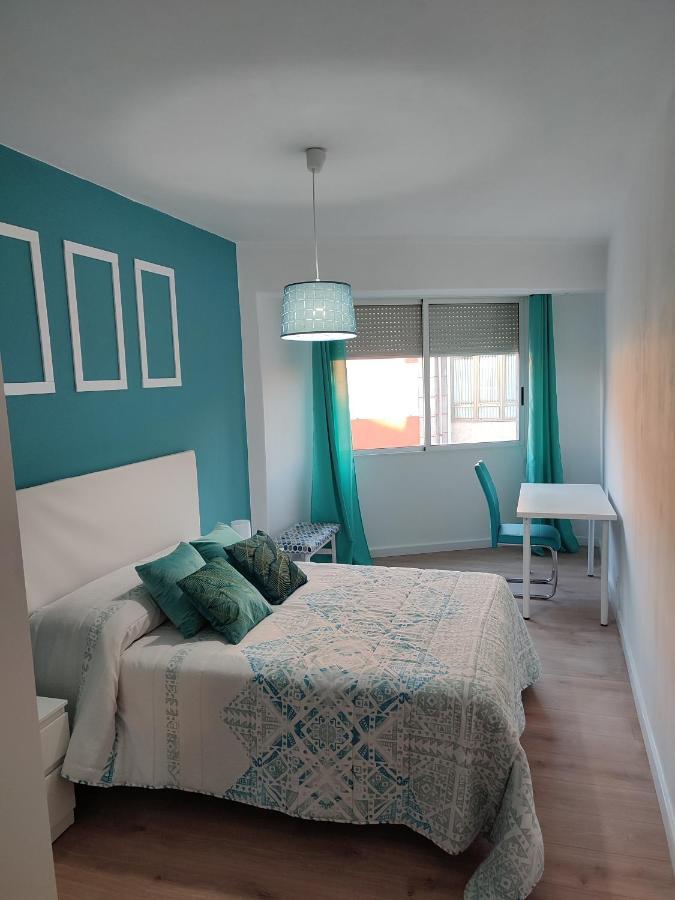 La Casona Vivienda Uso Turistico Recien Reformada En El Centro De Vilagarcia. Apartment *